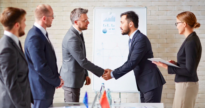 TRAINING ETIQUETTE & PERSONAL IMAGE FOR PROFESIONALS